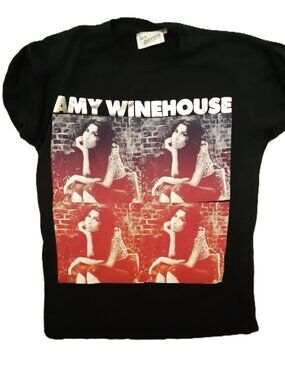 Authentic rare Y2K era AMY WINEHOUSE official t-shirt - size 10 - preowned